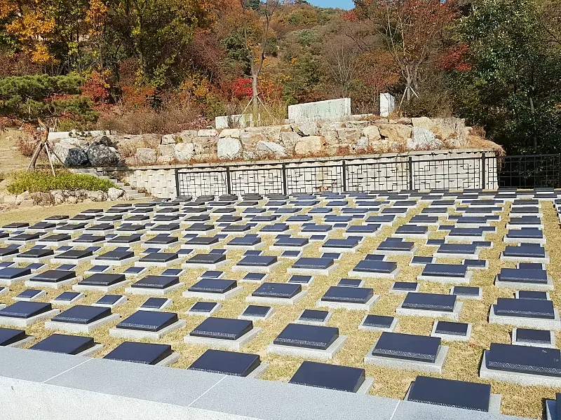 용인공원묘지